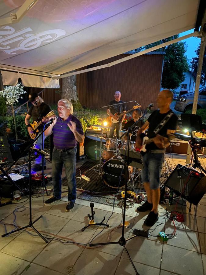 Hostinec U Pejska A Kocicky Mariánské Lázně Eksteriør bilde