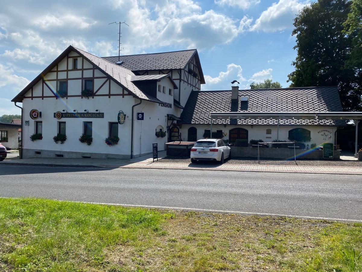 Hostinec U Pejska A Kocicky Mariánské Lázně Eksteriør bilde
