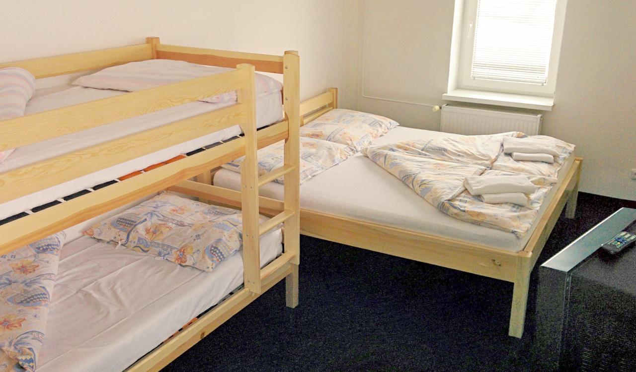 Hostinec U Pejska A Kocicky Mariánské Lázně Eksteriør bilde
